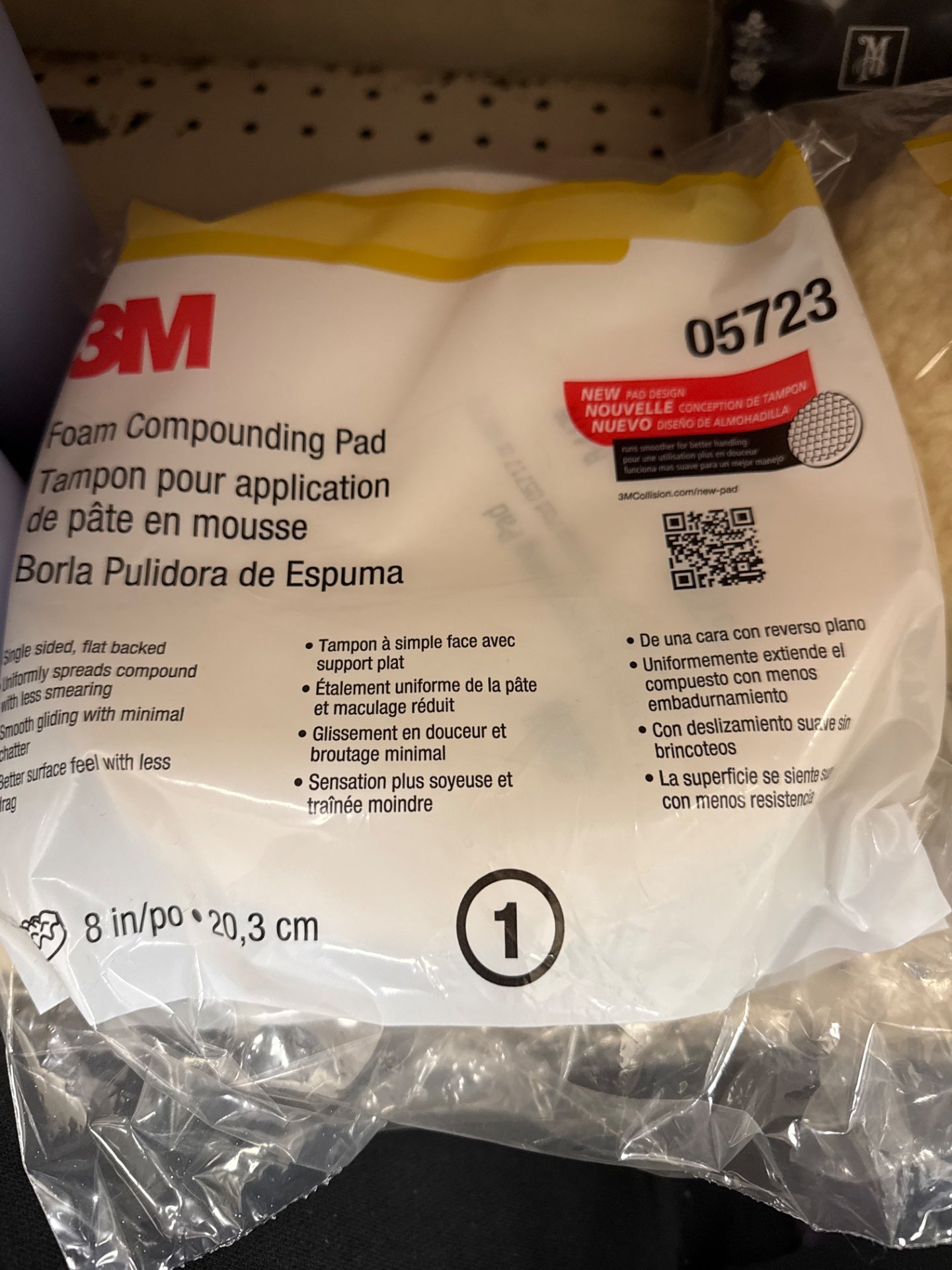 3M™ 05723 Single Sided Compound Pad, 8 in Dia, Hookit™ Attachment, Foam Pad, White