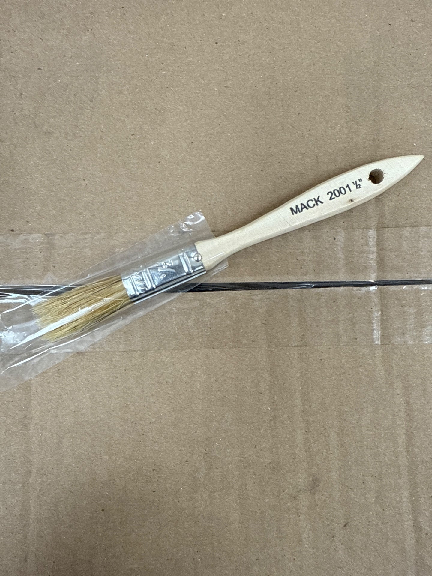Small Mack 2001 .5” Tan Brush